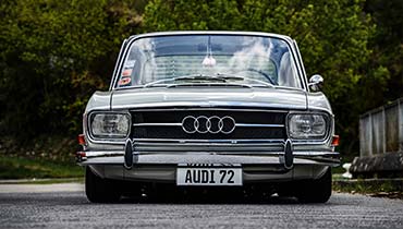 StreetSmarts girl driving with a seatbelt